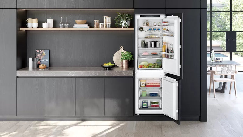 Siemens iQ300 Built-in Freezer Refrigerator 178cm KI86NVSE0G