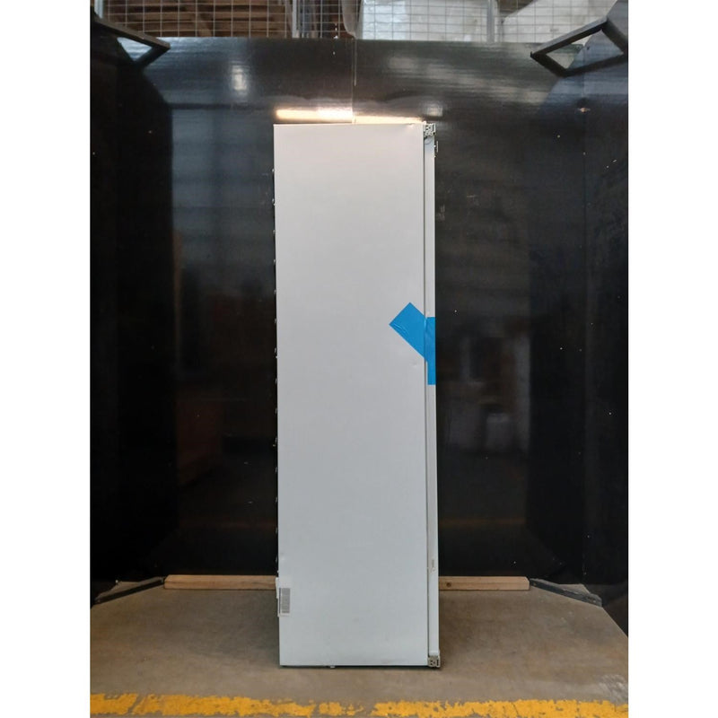 Grade C Miele FNS7770E Integrated 213 Litre In-column Frost Free Freezer White