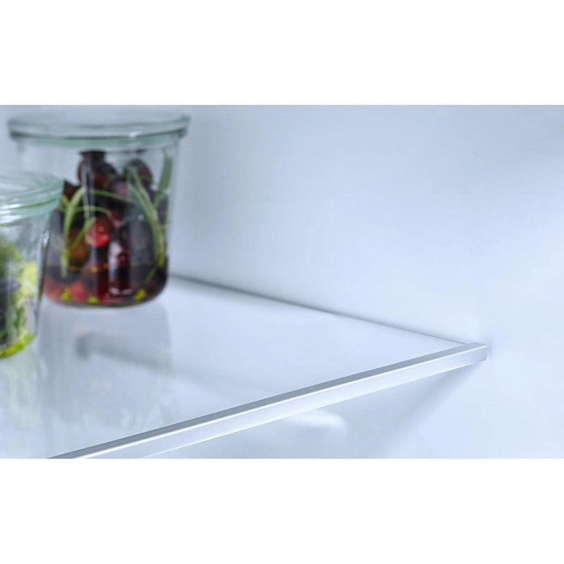 Grade A Miele KDN7713E Integrated 260 Litre 60/40 Frost Free Fridge Freezer White