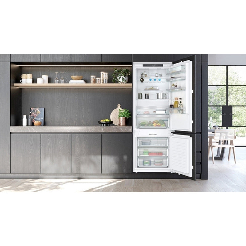 Grade B Siemens IQ300 KI96NVFD0 Integrated 290 Litre 70/30 Frost Free Fridge Freezer White