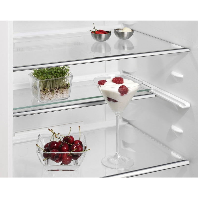 Grade B AEG OSC6T185ES Integrated 239 Litre 50/50 Frost Free Fridge Freezer White