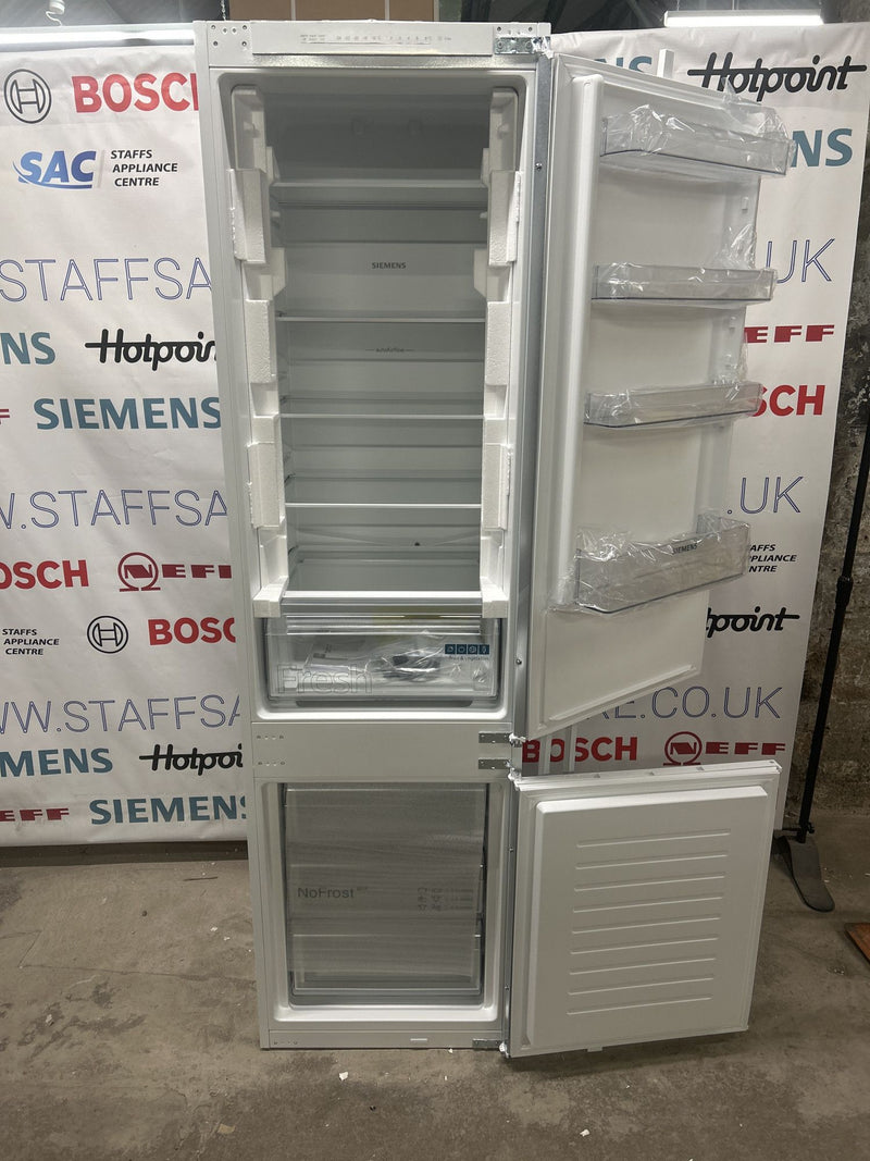 Grade A Siemens KI96NNSE0 No Frost Integrated Fridge Freezer