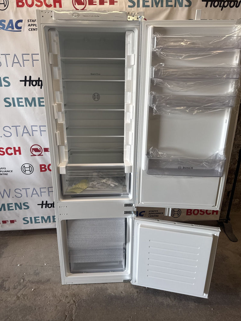 Grade A Bosch KIV87NSE0G Integrated 70/30 Fridge Freezer - White
