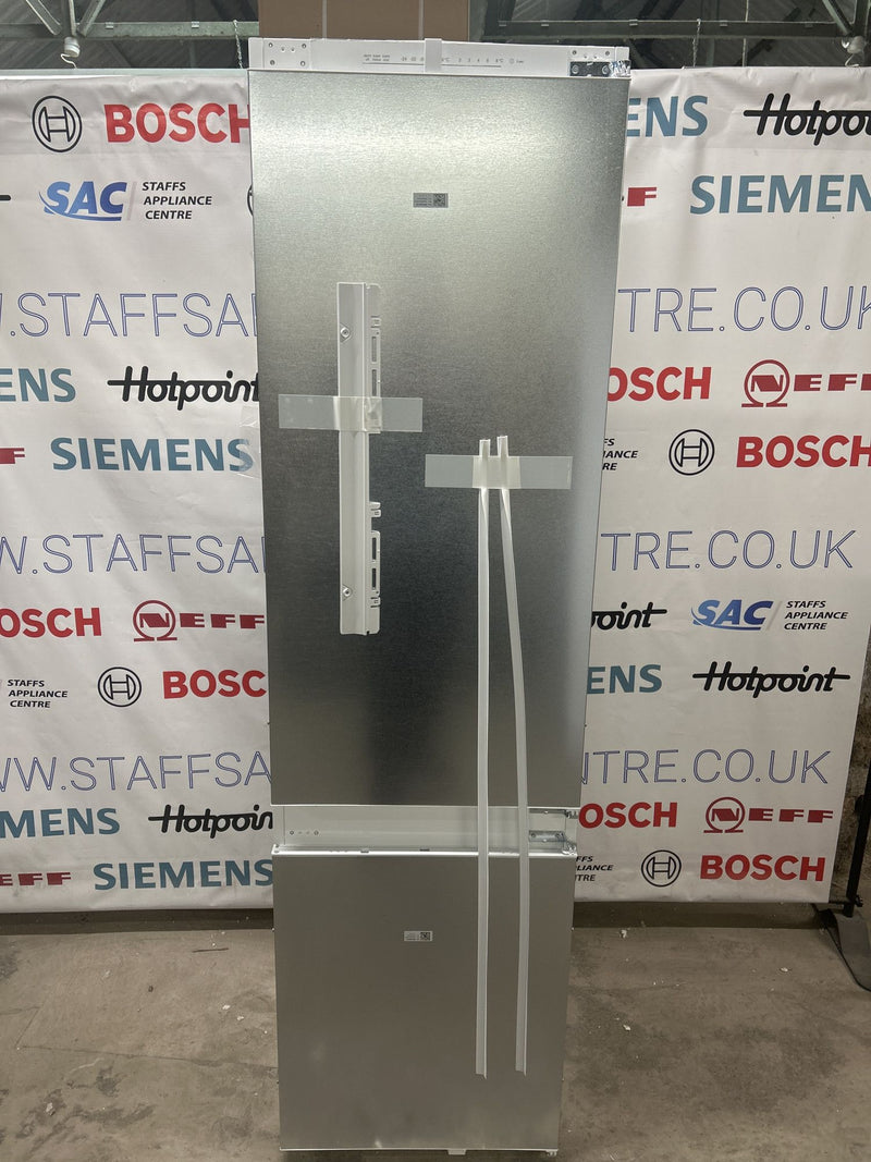 Grade A Siemens KI96NNSE0 No Frost Integrated Fridge Freezer