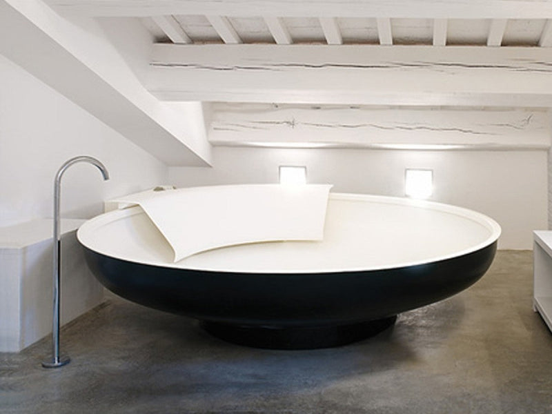 Agape Ufo freestanding hot tub