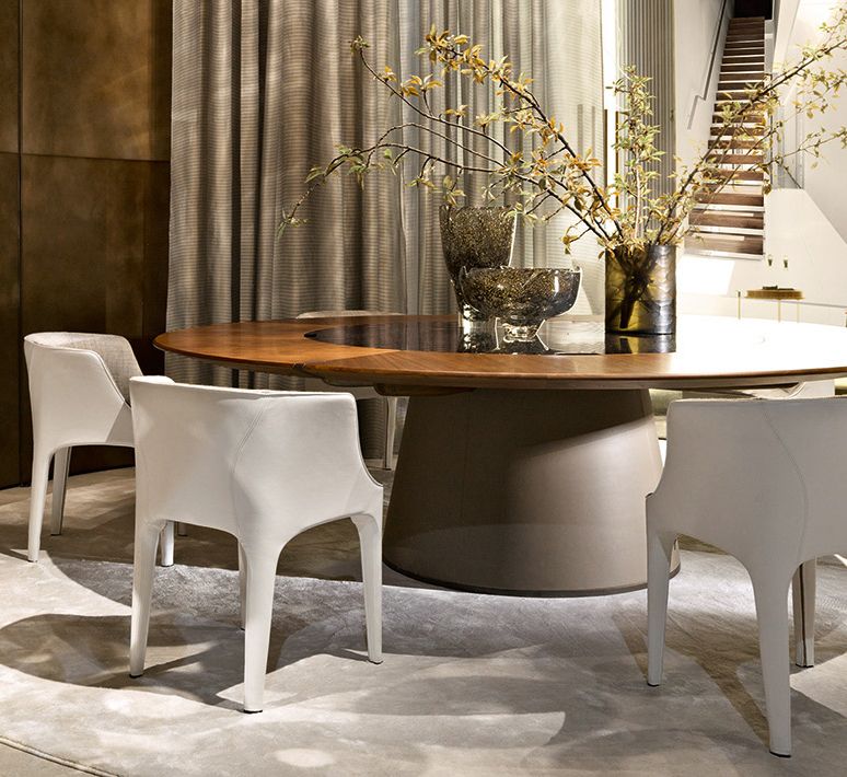 Giorgetti Fang Round Table