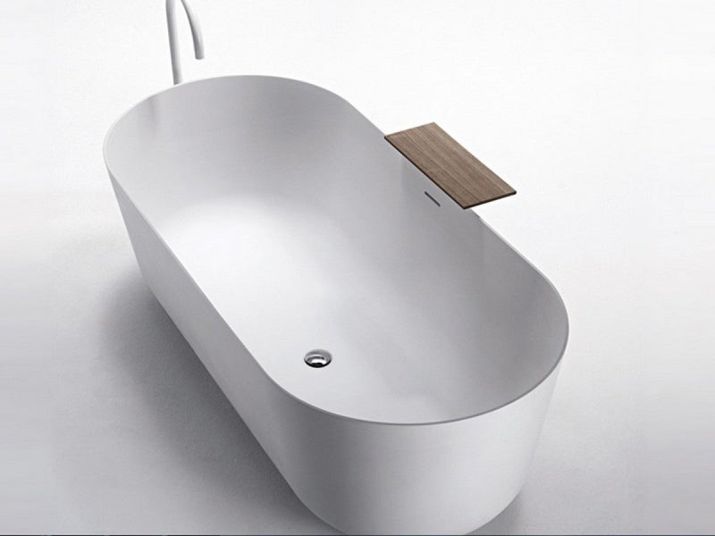 Falper Quattro.Zero freestanding hot tub with shelf WQ1