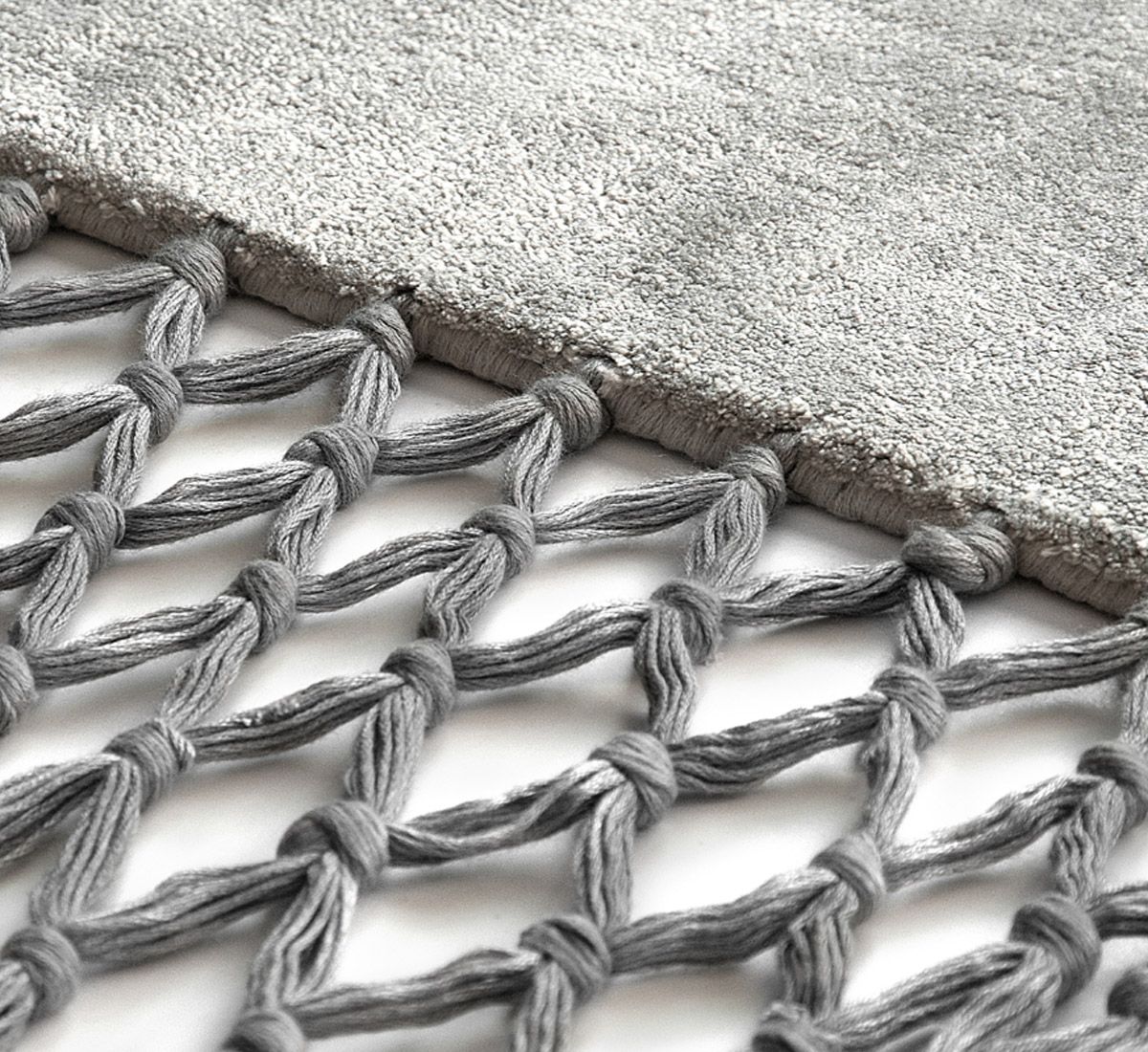 Baxter Fringes Rug: Prices up to 40% off | Ideali Home Singapore